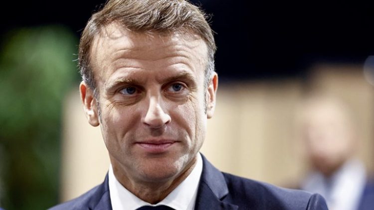 Ο Εμανουέλ Μακρόν διατηρεί στη θέση του τον Γάλλο Πρωθυπουργό Γκαμπριέλ Ατάλ