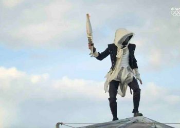 Ολυμπιακοί Αγώνες 2024: Ποιος ήταν τελικά ο μασκοφόρος δρομέας;