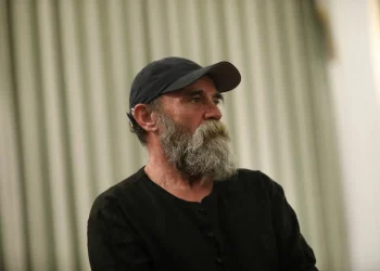 «Άλλος Άνθρωπος»: Δίωξη για εγκληματική οργάνωση και ξέπλυμα σε βάρος του Πολυχρονοπούλου, της μητέρας και του γαμπρού του