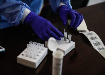 Κορονοϊός: Επιστρέφουν μάσκες και rapid test στο Νοσοκομείο Μεταξά