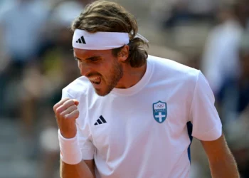 Ολυμπιακοί Αγώνες 2024: Άνετη πρόκριση για τον Τσιτσιπά