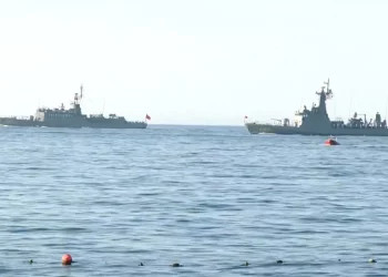 Για… διάλογο μιλάει ο Μαρινάκης την ώρα που οι Τούρκοι έχουν περικυκλώσει με πολεμικά πλοίο την Κάσο!