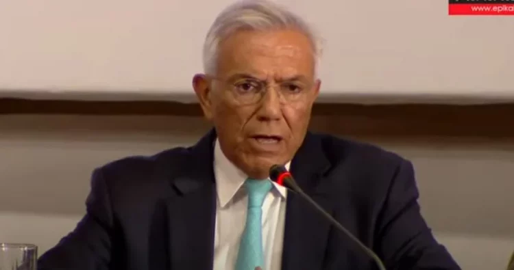 «Καταπέλτης» ο καθηγητής Ιωάννης Βαληνάκης κατά της πολιτικής Μητσοτάκη