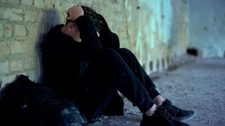 Πάτρα: Εξιτήριο για τον 15χρονο που χτυπήθηκε βάναυσα από τον πατέρα του – Τι δήλωσε η μητέρα του