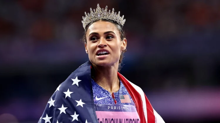 Ολυμπιακοί Αγώνες 2024: Παγκόσμιο ρεκόρ και χρυσό για την ΜακΛάφλιν στα 400μ εμπόδια – Βίντεο