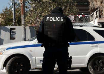 Μυλοπόταμος: Άγρια επεισόδια μεταξύ αστυνομικών και κατοίκων