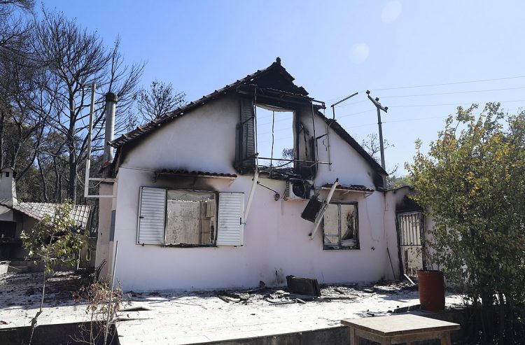 Φωτιά στην Αττική: Tα μέτρα στήριξης για τους πυρόπληκτους