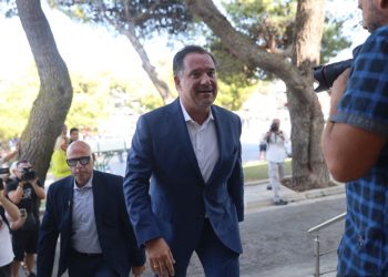 «Εσφαξε» τον πολυπράγμονα Αδωνη Γεωργιάδη το σχόλιο των «Νέων»