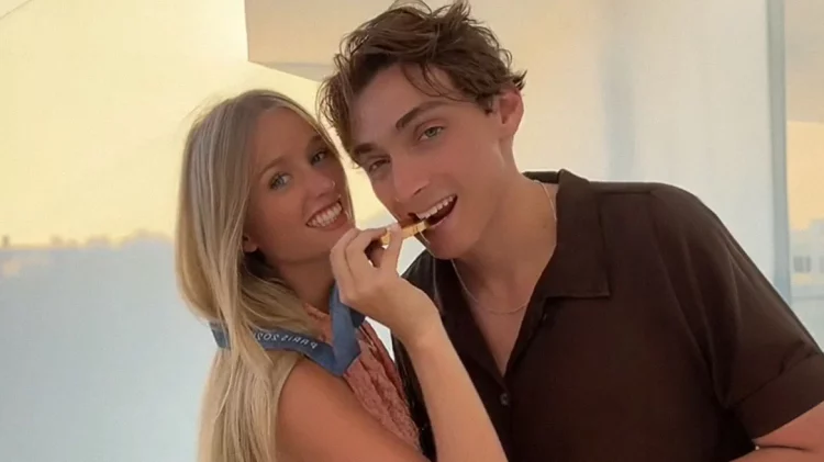 Μόντο Ντουπλάντις: Διακοπές στη Σαντορίνη αγκαλιά με το… χρυσό μετάλλιο και την κοπέλα του – Δείτε βίντεο