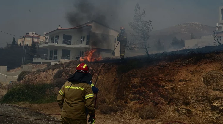 Σφοδρή αντιπαράθεση για τα κονδύλια του Ταμείου Ανάκαμψης στην Πολιτική Προστασία