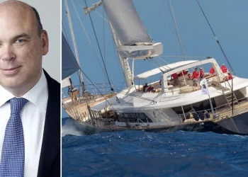 Σκοτεινά πρόσωπα της διεθνούς κατασκοπείας οι δύο μεγιστάνες που «αφανίστηκαν» μέσα σε 48 ώρες!