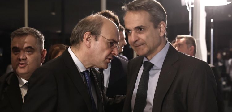 ΥΠΟΙΚ: Αδειάζουν τις τσέπες οι φοροεισπράξεις – 2,1 δισ. πάνω από τον στόχο τα έσοδα