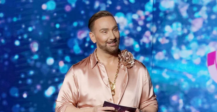 Με τα χέρια δεμένα ο Νίκος Κοκλώνης