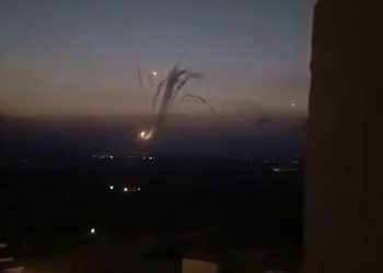 Μέση Ανατολή / Επικίνδυνη ανάφλεξη – Επίθεση της Χεζμπολάχ στο Ισραήλ και απάντηση με βομβαρδισμούς