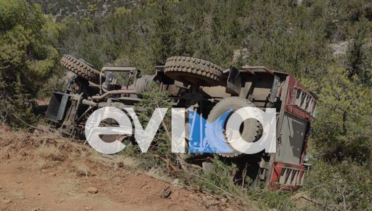 Φωτιά στην Εύβοια: Σε αυτή τη χαράδρα βρέθηκε τραυματισμένος ο πυροσβέστης – Εικόνες