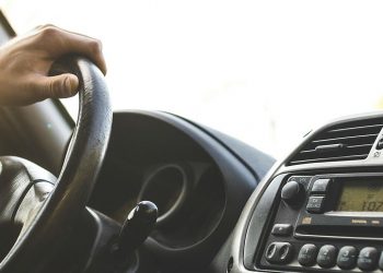 Βόλος: Μεθυσμένος οδηγούσε ανάποδα – Υποβλήθηκε 30 φορές σε αλκοτέστ