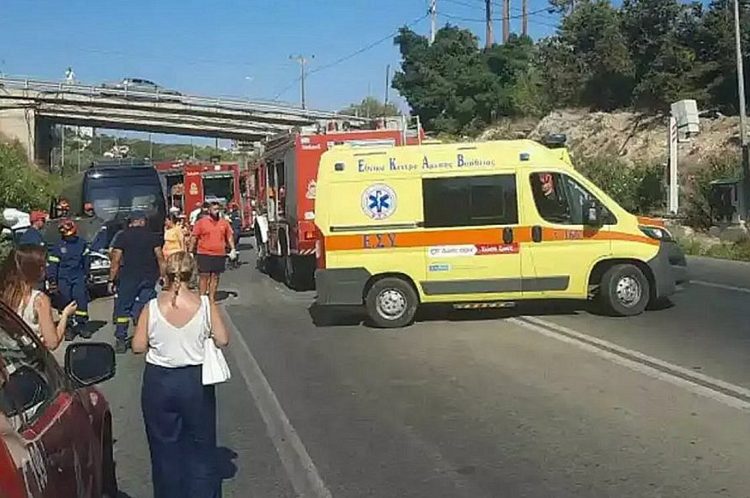 Χανιά: Θρήνος για τους τρεις νεκρούς στο τροχαίο δυστύχημα – Aγωνία για την 22χρονη που νοσηλεύεται σε ΜΕΘ