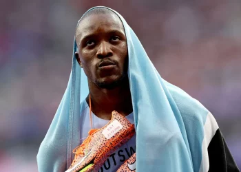 Τεμπόγκο:  Έγραψε την ημερομηνία γέννησης της αδικοχαμένης μητέρας του στα παπούτσια που τον έστεψαν χρυσό Ολυμπιονίκη