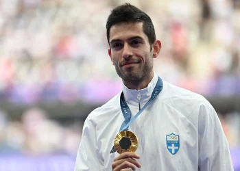 Ολυμπιακοί Αγώνες: H μεγάλη στιγμή του Μίλτου Τεντόγλου – Η απονομή του μεταλλίου και η συγκίνηση για τον Εθνικό Ύμνο