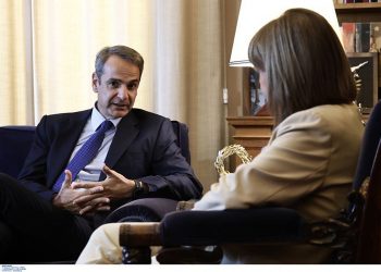 Μητσοτάκης: Πιλοτικά στα σχολεία locker για τα κινητά