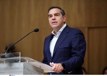 Έμμεσο μήνυμα Τσίπρα σε Κασσελάκη: «Η νέα γενιά θέλει ουσία και όχι εικόνα»