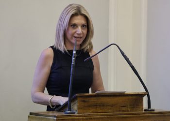 Μαρία Καρυστιανού: «Παρακολουθούν το τηλέφωνό μου»