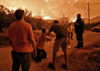 Πύρινη κόλαση στο Ξυλόκαστρο: «Καμία υποδομή στην Ελλάδα του ’24 – Πας σαν το σκυλί στ’ αμπέλι» – Οργή από την αδερφή θύματος