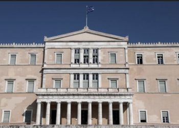 Επικροτούν η πολιτειακή, πολιτική και δικαστική ηγεσία της Ελλάδας τις χυδαίες επιθέσεις κατά της Μαρίας Καρυστιανού;