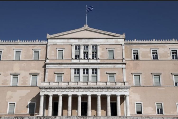 Επικροτούν η πολιτειακή, πολιτική και δικαστική ηγεσία της Ελλάδας τις χυδαίες επιθέσεις κατά της Μαρίας Καρυστιανού;