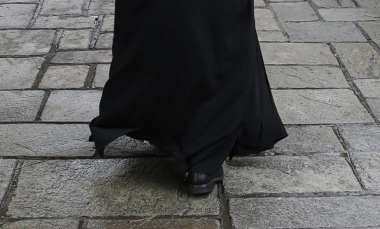 Θεσσαλονίκη: 60χρονος ιερέας απείλησε ότι «θα σφάξει και θα κρεμάσει» την πρεσβυτέρα