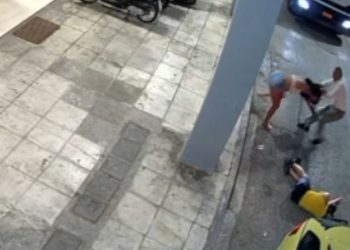 Αθήνα: Επίθεση σε διεμφυλική γυναίκα από οδηγό ταξί – Βίντεο ντοκουμέντο