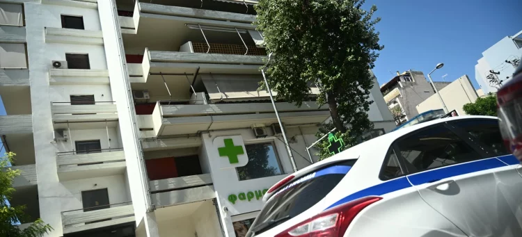 Νέα Σμύρνη: Δίωξη για ανθρωποκτονία από πρόθεση στην αδερφή του 46χρονου – Πήρε προθεσμία να απολογηθεί