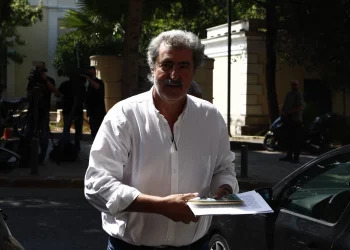 ΣΥΡΙΖΑ: Ζήτησε εκλογές ο Παύλος Πολάκης για ανάδειξη νέου αρχηγού