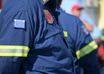 Πυροσβέστες: Προχωρούν σε μηνύσεις – Σοβαρές καταγγελίες για τις απάνθρωπες συνθήκες