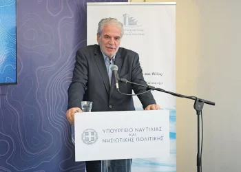 Υπουργός κομπάρσος: Απίστευτες δηλώσεις του υπουργού Εμπορικής Ναυτιλίας Χρήστου Στυλιανίδη