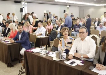 Η Κ.Ε. επιβεβαίωσε το χρονοδιάγραμμα – Πέρασε η πρόταση Σπίρτζη για το «Πόθεν έσχες»