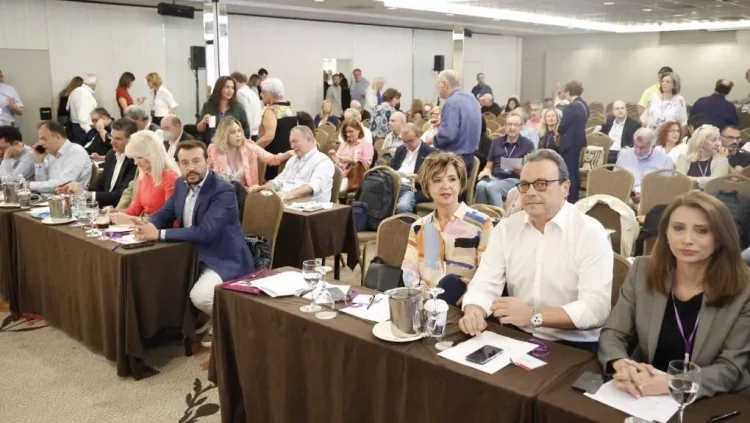 Η Κ.Ε. επιβεβαίωσε το χρονοδιάγραμμα – Πέρασε η πρόταση Σπίρτζη για το «Πόθεν έσχες»