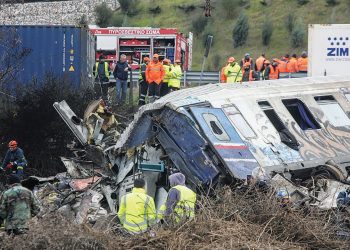 Τέμπη: Περίεργη αλλαγή στάσης από τον εφέτη Μπακαΐμη για την έκρηξη