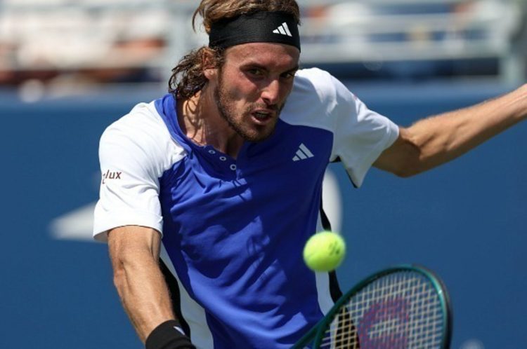 Ηττα με ανατροπή για τον Τσιτσιπά στο Τόκιο