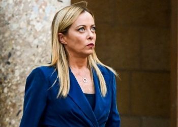 Μελόνι: Το Ισραήλ να σεβαστεί το διεθνές δίκαιο