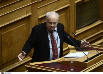 Θύμα πολιτικού bullying από τα όργανα του ΠΑΣΟΚ δηλώνει ο βουλευτής Παν. Παρασκευαΐδης