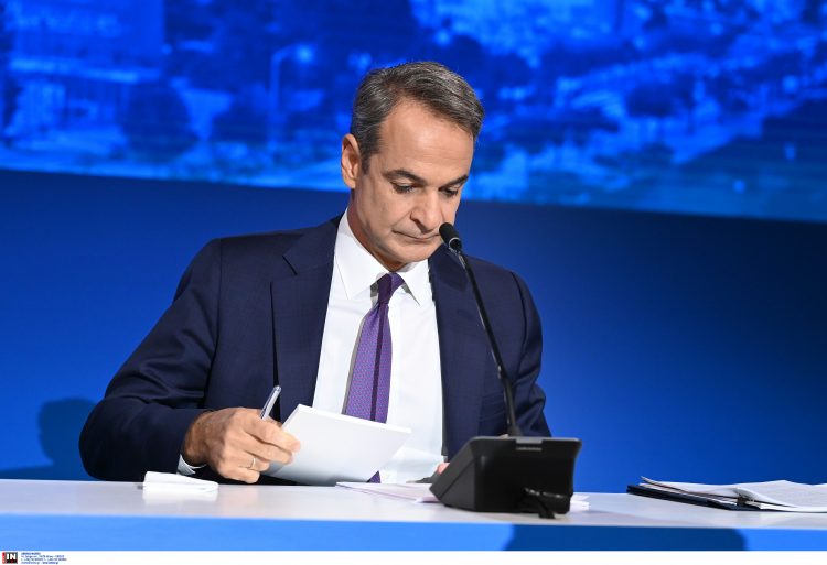 Μητσοτάκης: Μέση Ανατολή, βία ανηλίκων και τα μειωμένα διόδια στην εβδομαδιαία ανασκόπηση