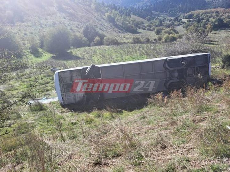 Καλάβρυτα: «Έσπασα το παρμπρίζ για να βγουν οι μαθητές…» – Τι λέει ο οδηγός του λεωφορείου που ανατράπηκε
