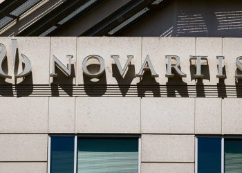 Novartis: Πώς μεθοδεύτηκε η νομοθέτηση για την αποκάλυψη των προστατευόμενων μαρτύρων