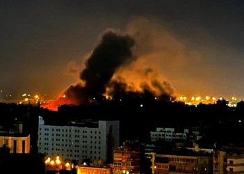 Βηρυτός: Ο ισραηλινός στρατός ανακοίνωσε πως στοχοθέτησε αποθήκες όπλων της Χεζμπολάχ