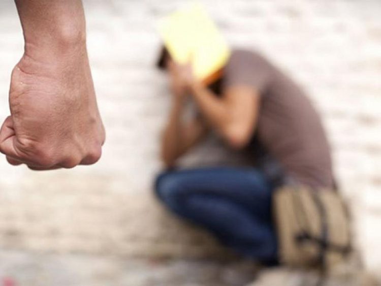 Απείλησε με μαχαίρι μέσα στο σχολείο 14χρονο συμμαθητή του