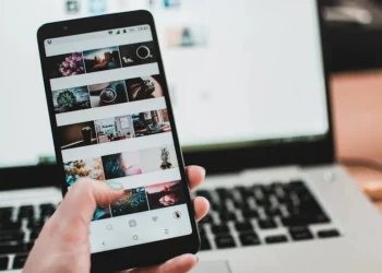 ΕΥΠ: Οι ενδείξεις ότι το κινητό σας έχει παραβιαστεί – Τι πρέπει να κάνετε για να προφυλαχθείτε