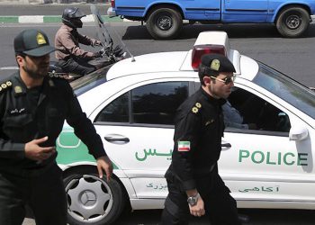 Ιράν: Τρομοκρατική επίθεση κατά της αστυνομίας στα νότια – Πληροφορίες για δέκα νεκρούς