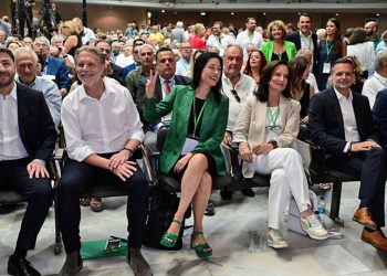 ΠΑΣΟΚ: Αυξημένη η συμμετοχή των πολιτών στην εκλογική διαδικασία – Πώς ψηφίζετε