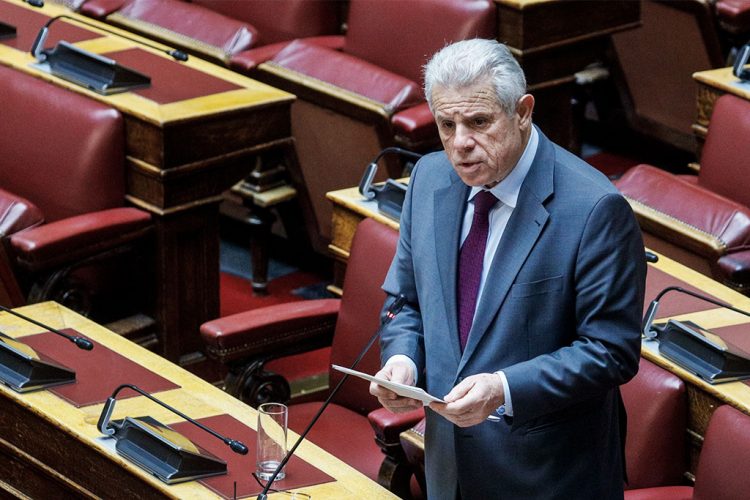 Γιώργος Βλάχος: «Να μη θεωρηθεί δεδομένη η ψήφος μου ούτε για ΠτΔ» – Μεγαλώνει το χάσμα στη ΝΔ